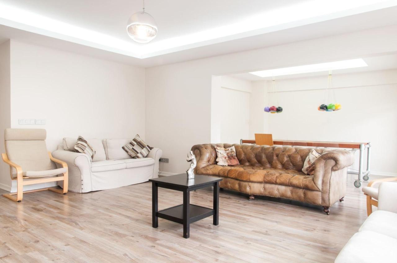 Central And Vibrant Flat With Balcony In Besiktas Stambuł Zewnętrze zdjęcie