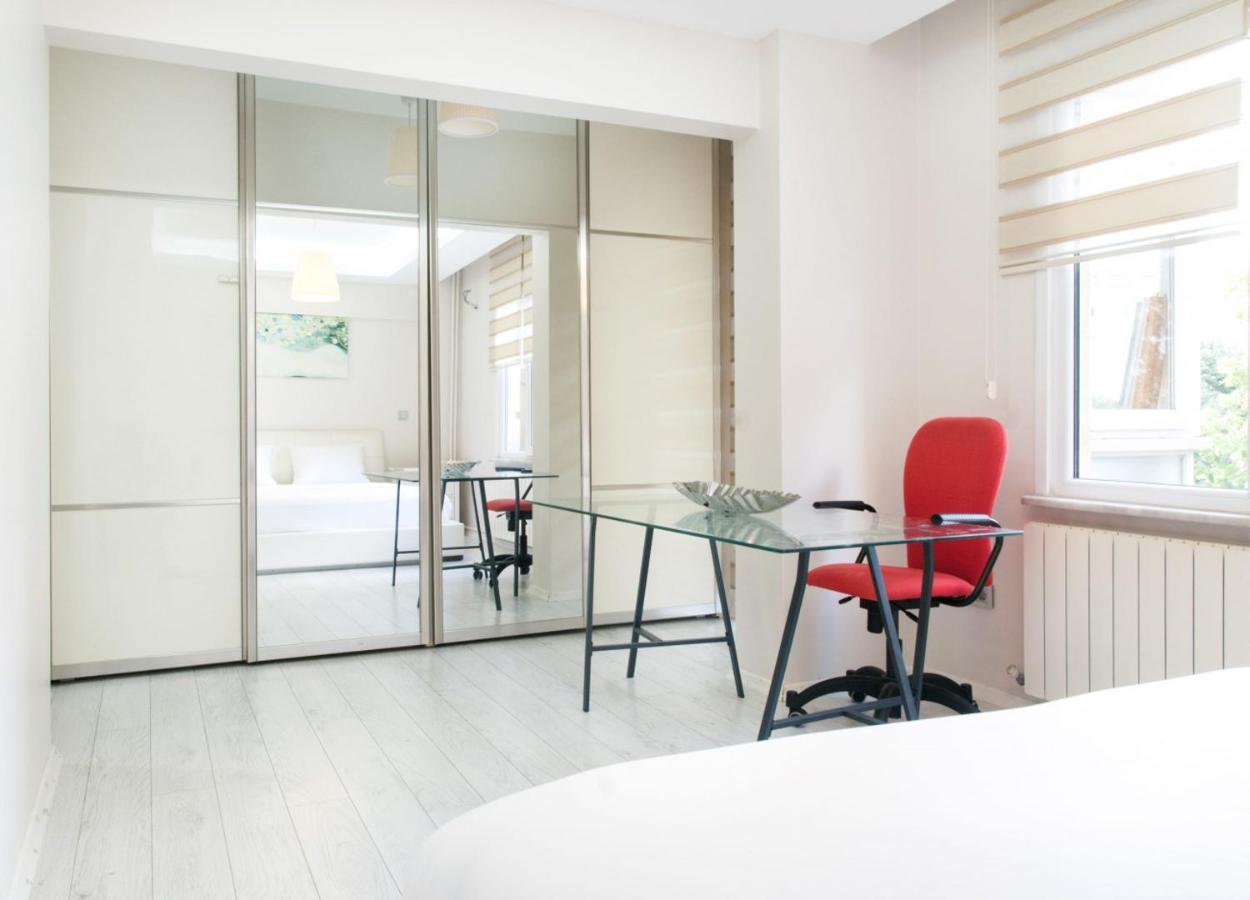 Central And Vibrant Flat With Balcony In Besiktas Stambuł Zewnętrze zdjęcie