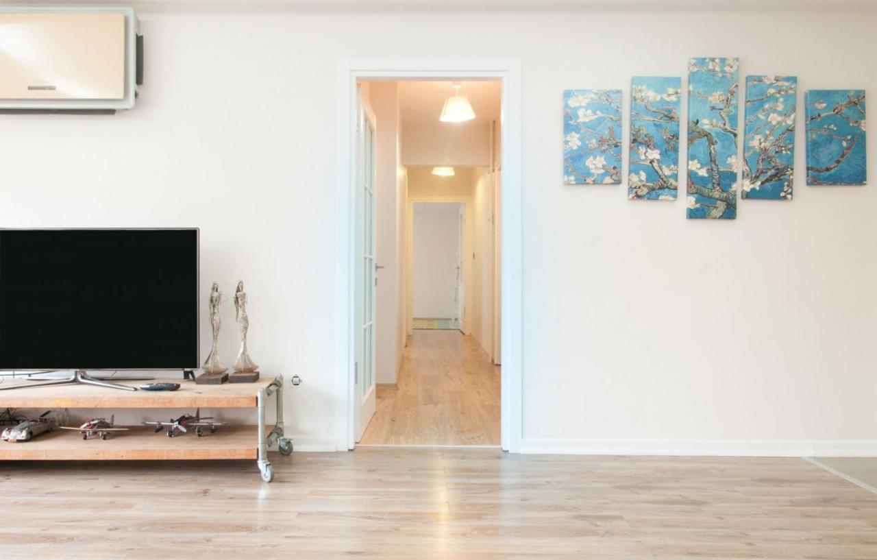 Central And Vibrant Flat With Balcony In Besiktas Stambuł Zewnętrze zdjęcie